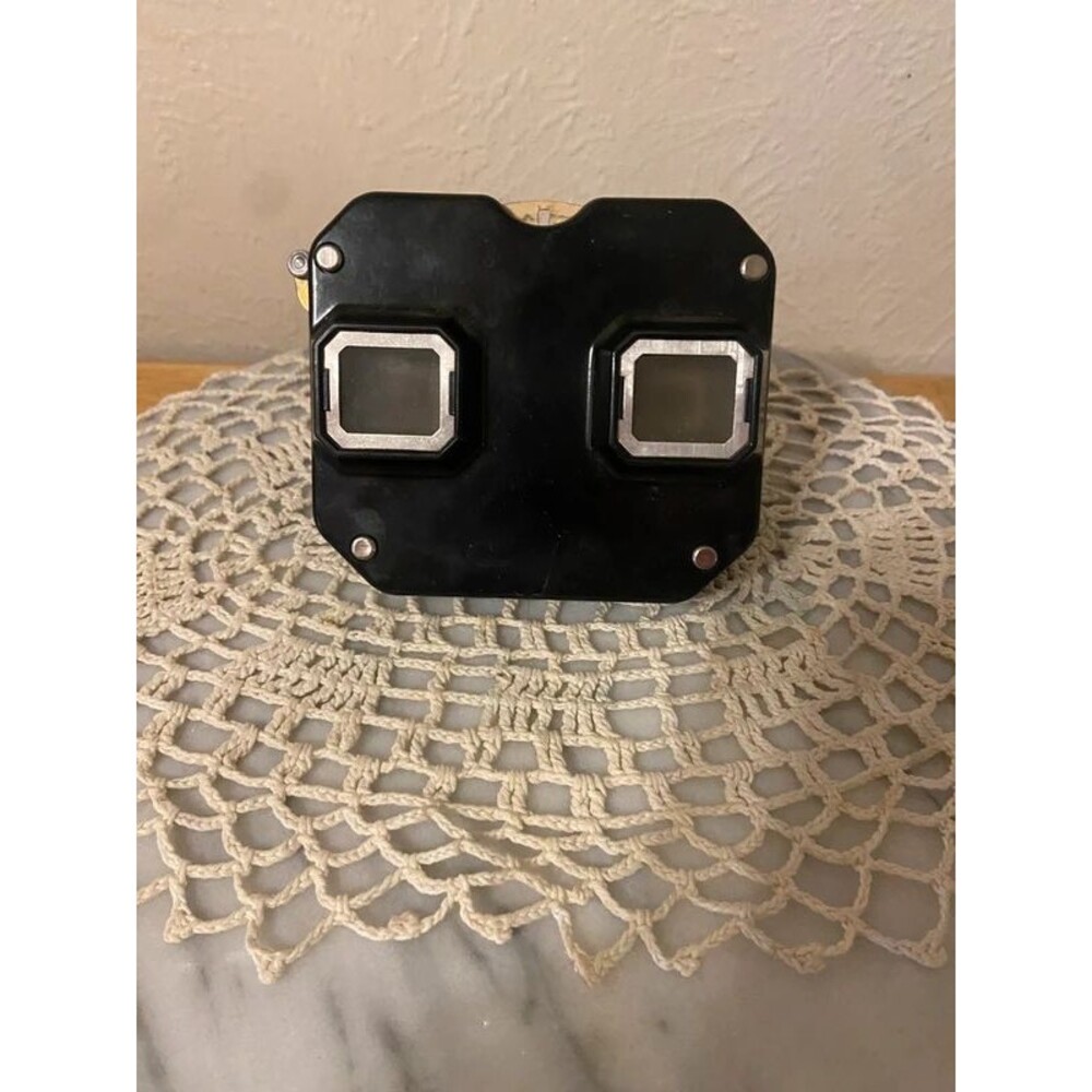 Vintage Sawyer's View-Master Model C Black Bakelite Stereoscope Viewer - Works!